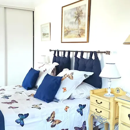 Private Sea Access And Garden In Apartmán *